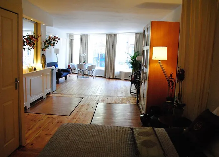 Palace Oda ve Kahvaltı *